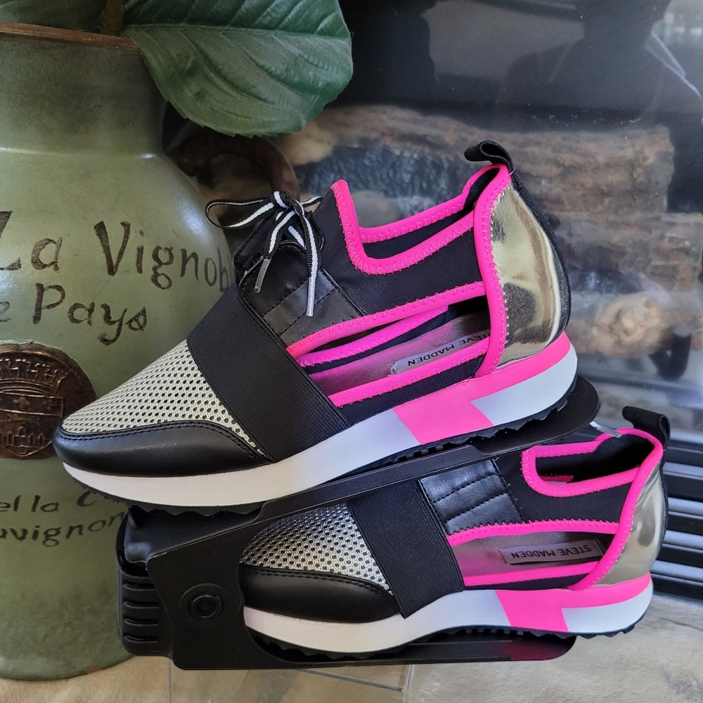 Steve Madden Antic Sneakers size 7.5